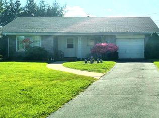 2417 Laurel Rd, Reading, PA 19609