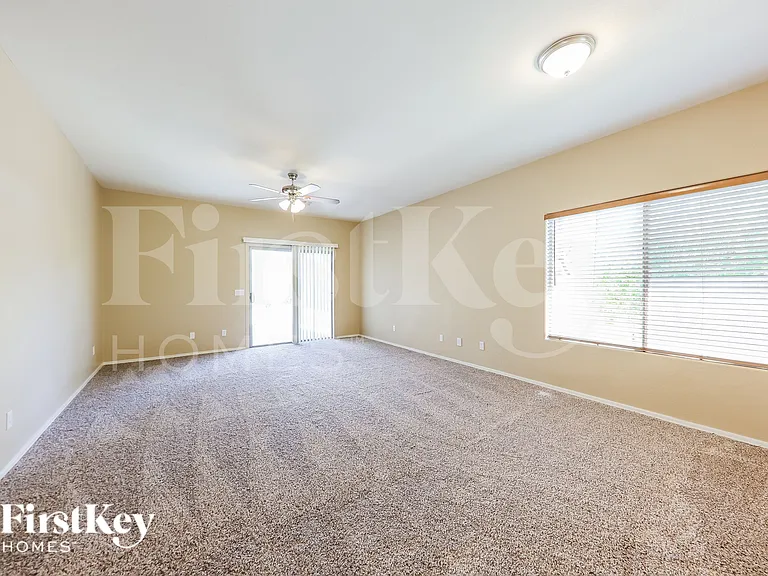 4614 W Fortune Dr — Photo 3