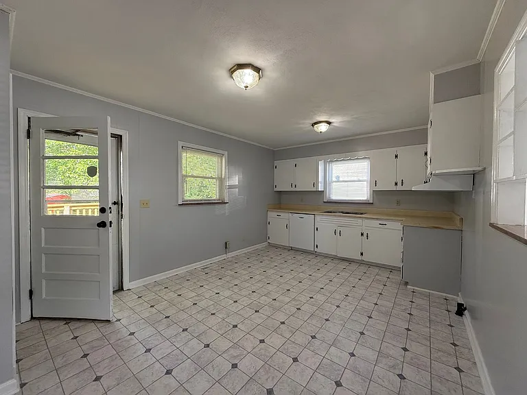 518 Scenic Dr — Photo 13