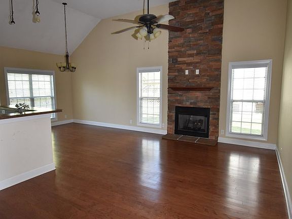 3rd image of 1269 Judge Tyler Dr