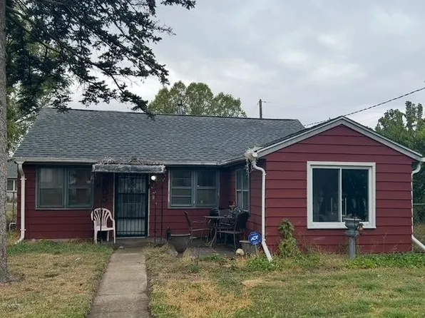 2905 Sewell St, Rockford, IL 61109