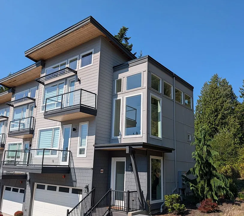 1306 Digby Pl