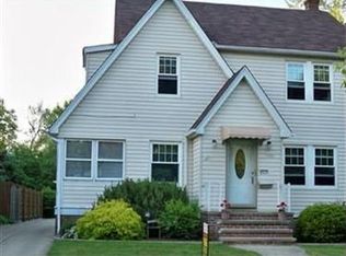 4005 Navahoe Rd, Cleveland Heights, OH 44121