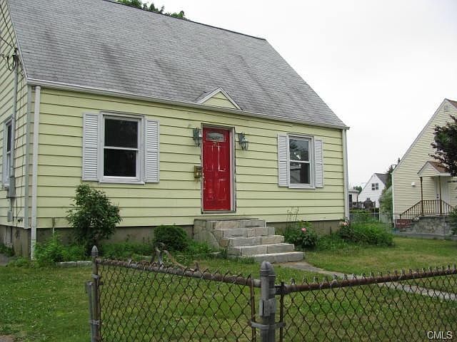 2nd image of 70 Division St