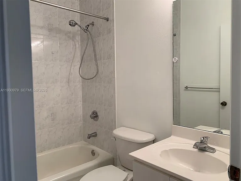3150 SW 152nd Pl #3150 — Photo 15