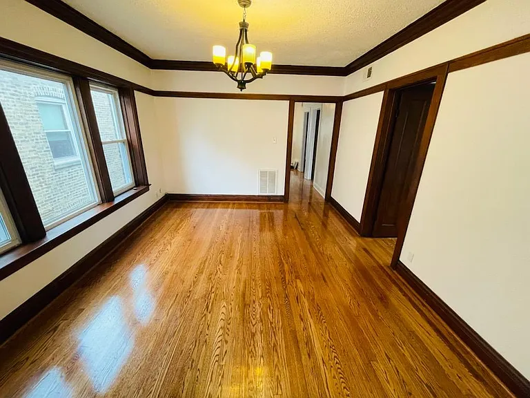 5109 W Cornelia Ave #2 — Photo 3