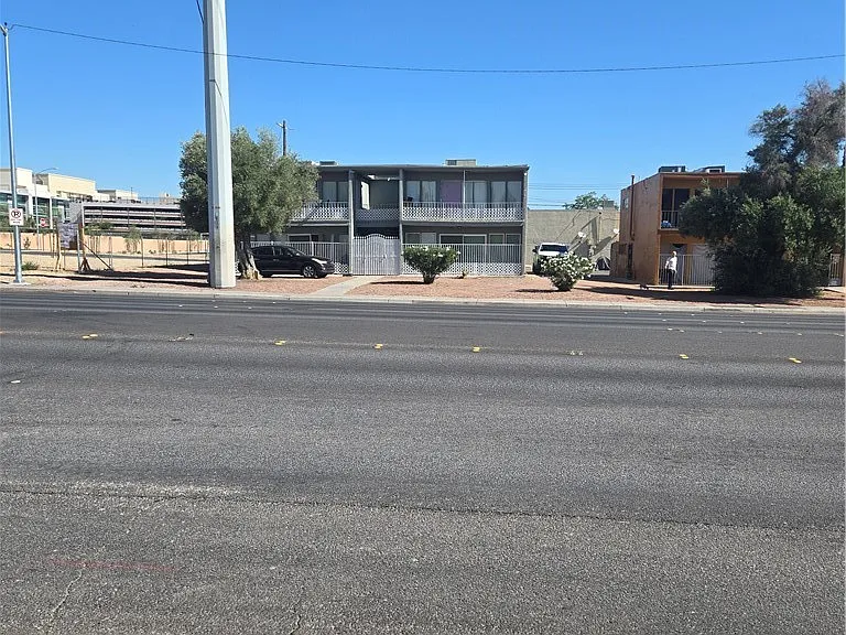 1388 E Desert Inn Rd #2 — Photo 21
