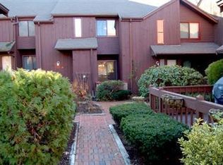 44 Ships Way #44, Buzzards Bay, MA 02532