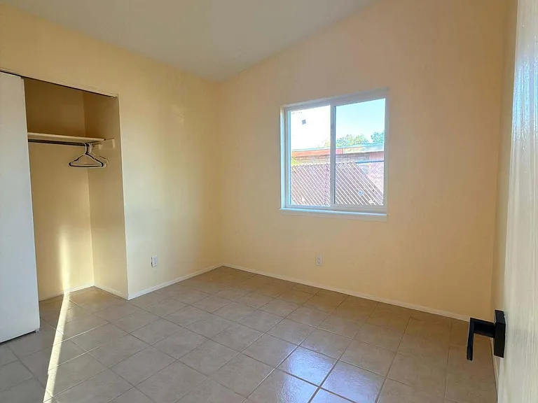 2121 Lake Omega St — Photo 17
