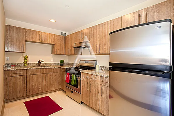 Rented by Peter Ashe | media 20