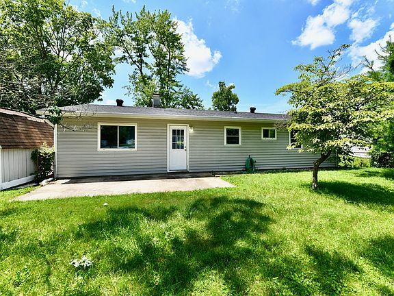 3rd image of 581 Northgate Dr
