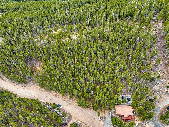 3rd image of 935 Silver Creek Rd
