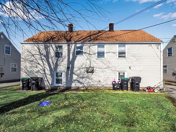 4th image of 841 Highland Ave
