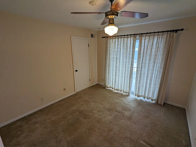 5526 Heatherdowns Blvd — Photo 12