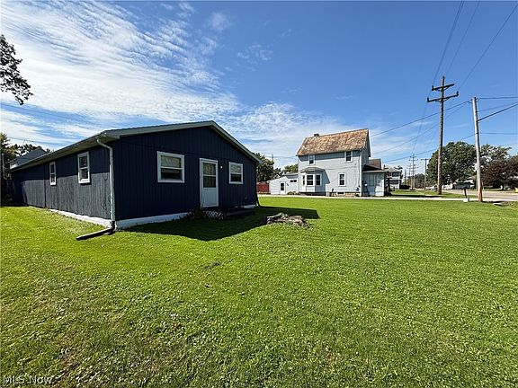 3rd image of 120 E Georgia Ave