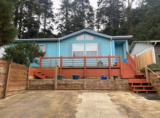 227 NW 55th St, Newport, OR 97365
