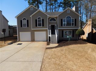 2643 Lake Park Bnd, Acworth, GA 30101