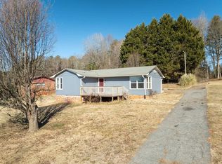 250 Coggins Shore Rd, Inman, SC 29349