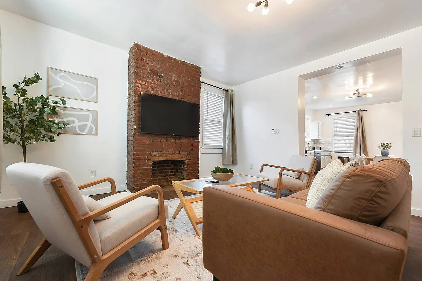 3 bed, 1200 sqft, $1,499 — Photo 3