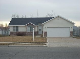 2359 W 2300 N, Clinton, UT 84015