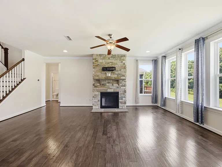 304 Atwood Dr — Photo 52
