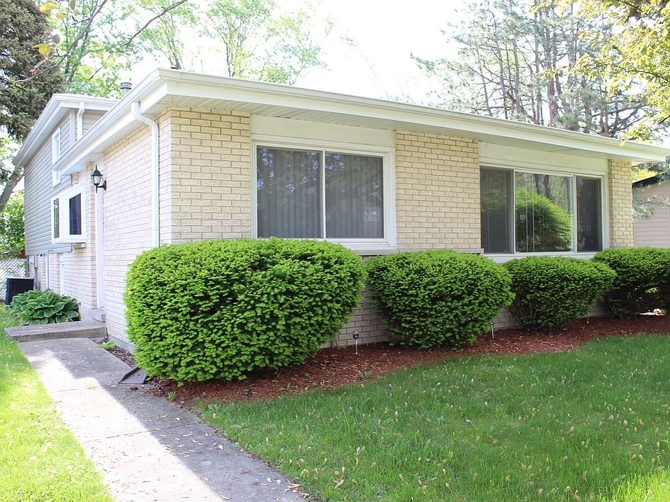 1st image of 22849 East Dr