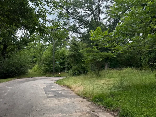 732 Turner St, Griffin, GA 30223