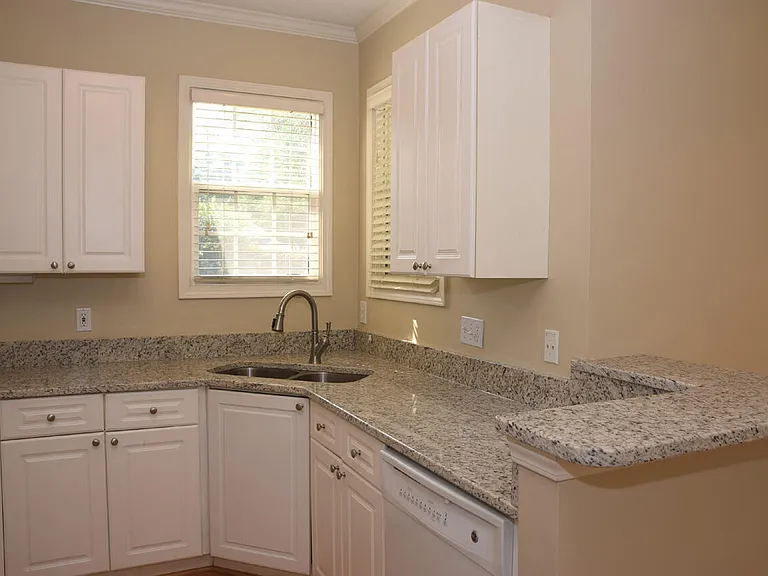 7711 Astoria Pl — Photo 14