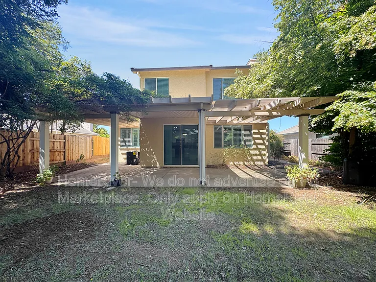 2247 Daltrey Way — Photo 15