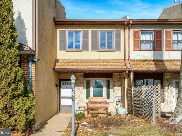 2268 Suzann Dr, Warrington, PA 18976