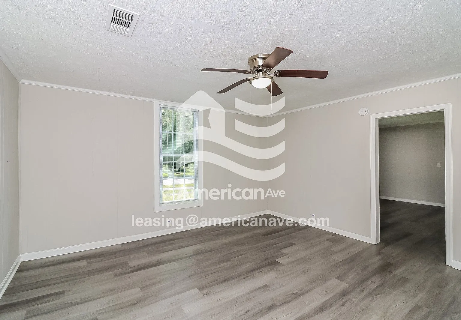 3 bed, 2.0 bath, 1492 sqft, $1,550 — Photo 2