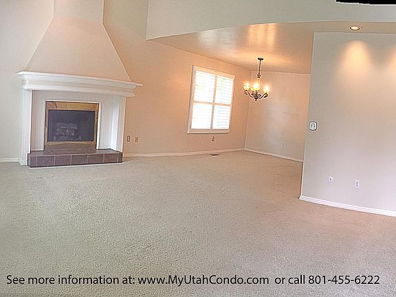 3rd image of 749 E Shady Creek Pl