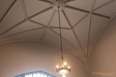 Rented by aptsandlofts.com