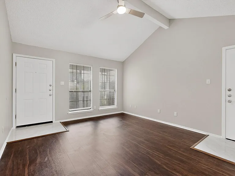 1115 Woodlief Trl — Photo 7