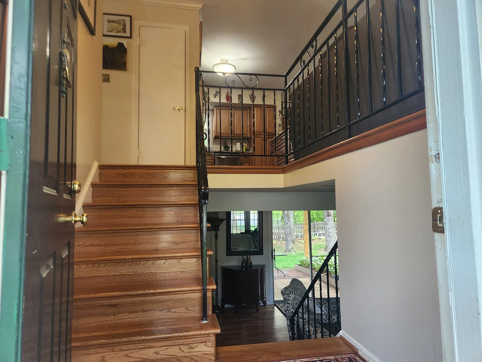 4 bed, 2000 sqft, $3,600 — Photo 3
