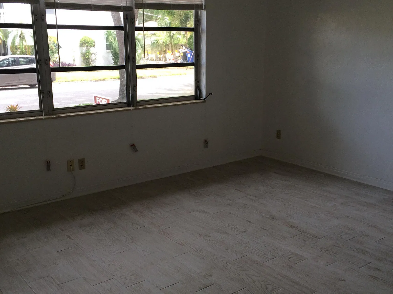 2 bed, 1000 sqft, $1,900 — Photo 1