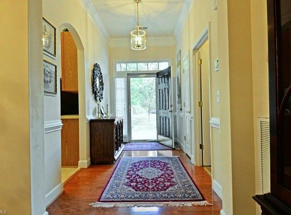 3rd image of 5009 Lake Laurel Ct