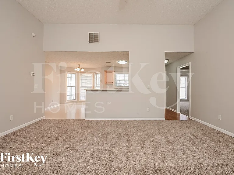 164 Highland Cir — Photo 3