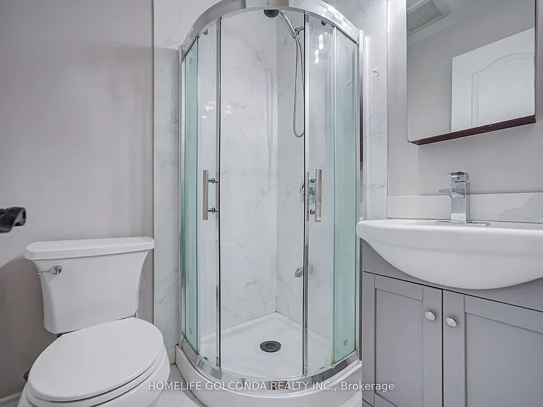 59 Wolseley St #UPPER — Photo 5