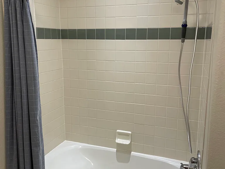 2215 Owens Ave #202 — Photo 30
