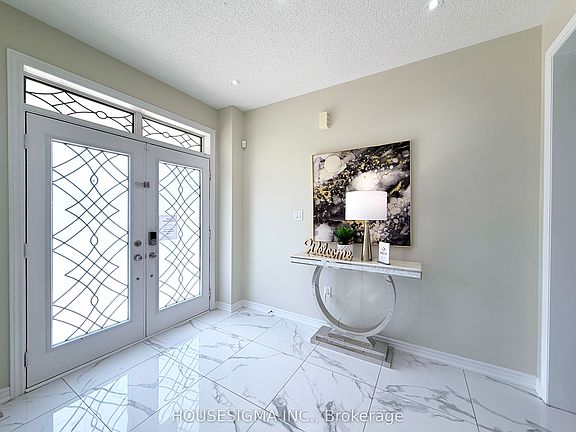 5th image of 50 Victoriaville Rd