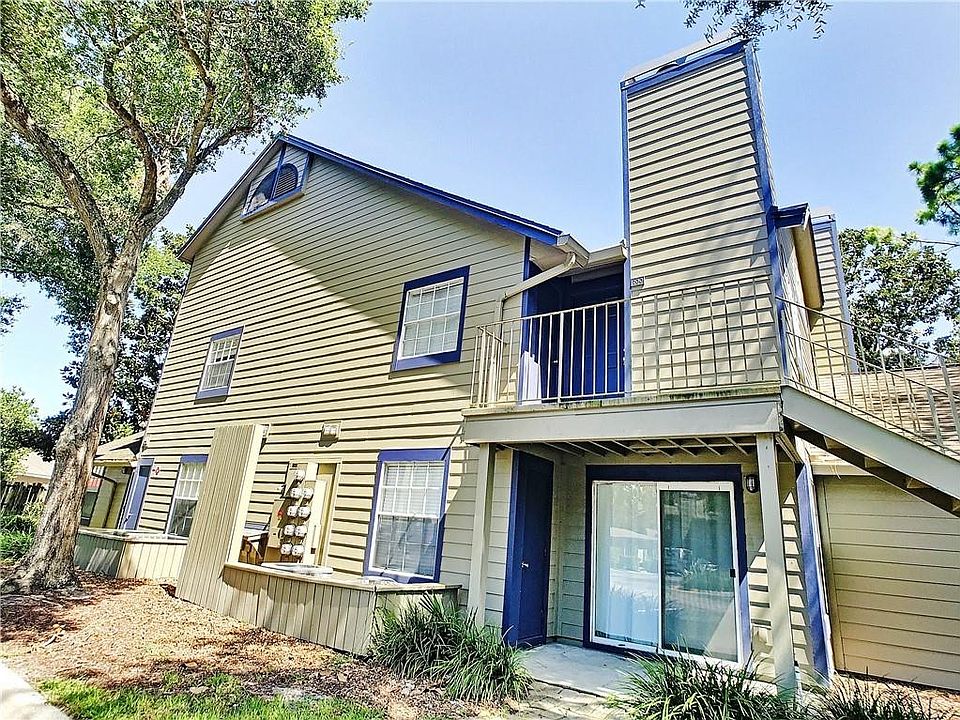 1st image of 958 Newcastle Cir