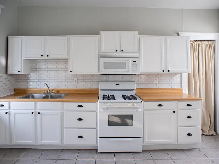 59 W Donegal St — Photo 1