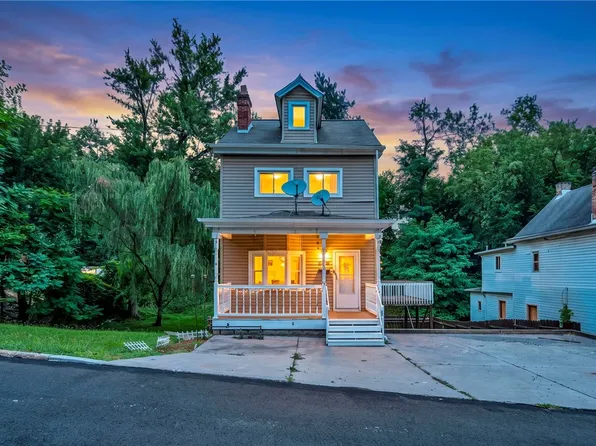 14 Arnold St, Pittsburgh, PA 15205
