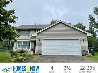 1053 Kettle Creek Rd, Eagan, MN 55123