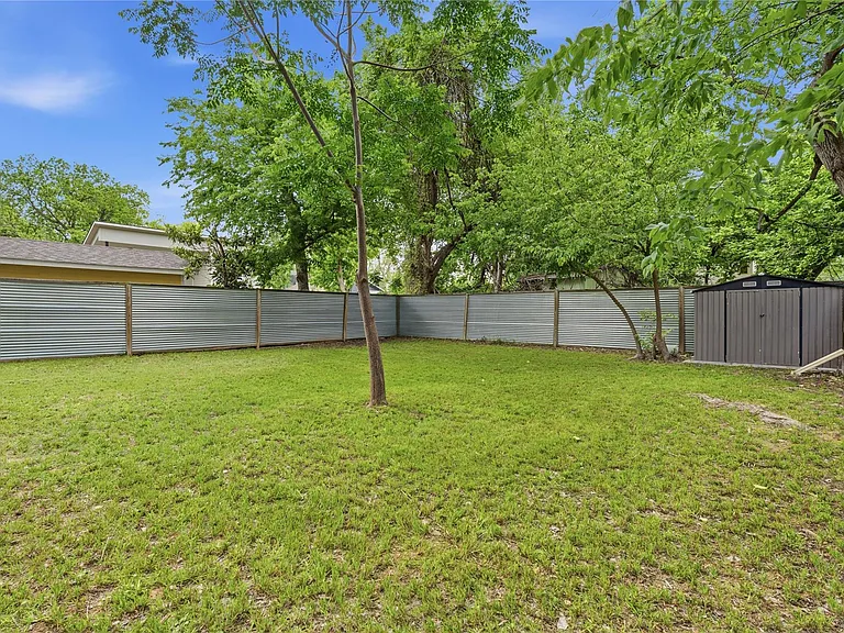 1122 Gunter St — Photo 25