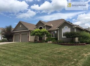 415 S Lakeshore Dr, Raymore, MO 64083