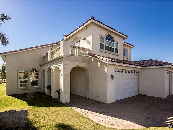 3rd image of 1612 Country Club Way
