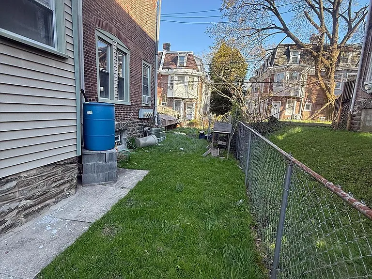 540 E Johnson St #-2 — Photo 12
