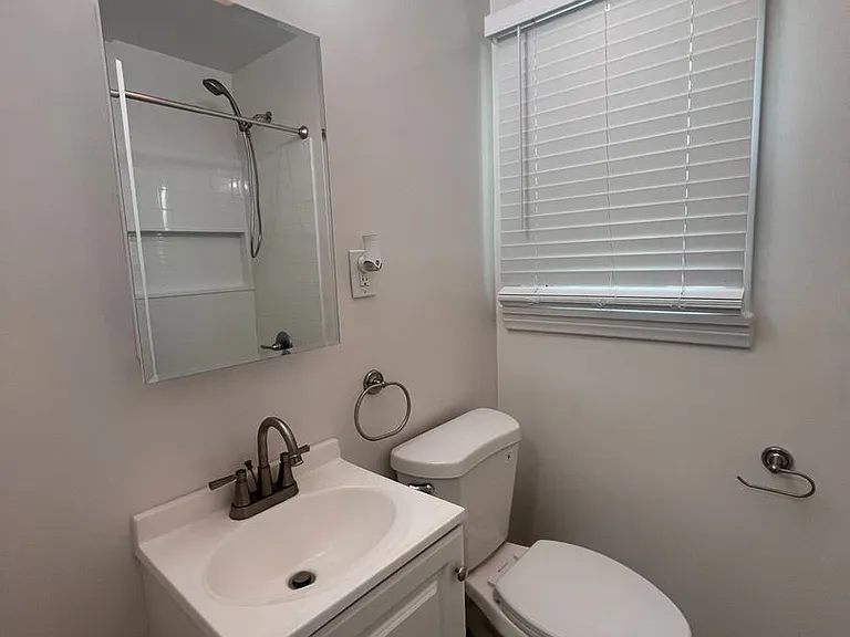 1133 Locust Ave Long Beach, Ca 90813-3262 — Photo 10